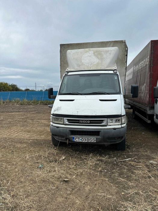 Vand  8 Autoutilitare 6.5T  Iveco Defecte