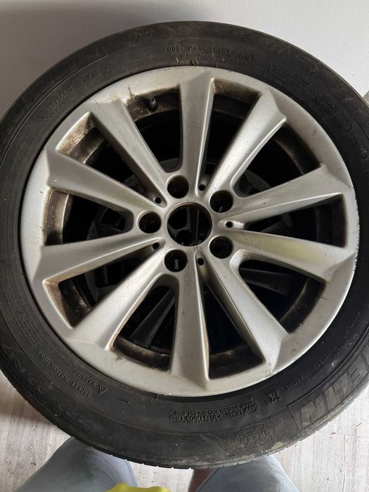 Jante BMW 225 / 55 R17.