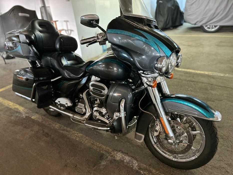 HARLEY DAVIDSON Electra Glide CVO Ultra Limited