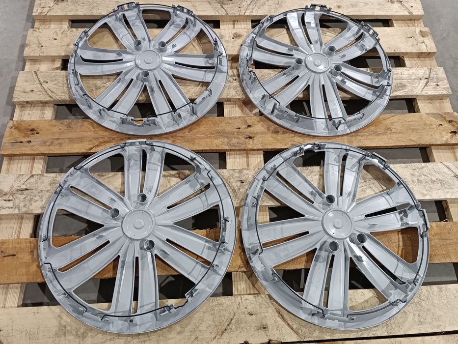 Чисто нови оригинални тасове VW 16 цола