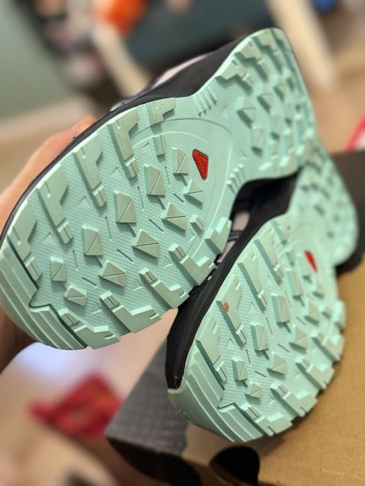 Adidasi/ ghete Salomon marimea 33