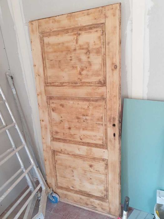 Стара масивна интериорна дървена врата - 93/205см