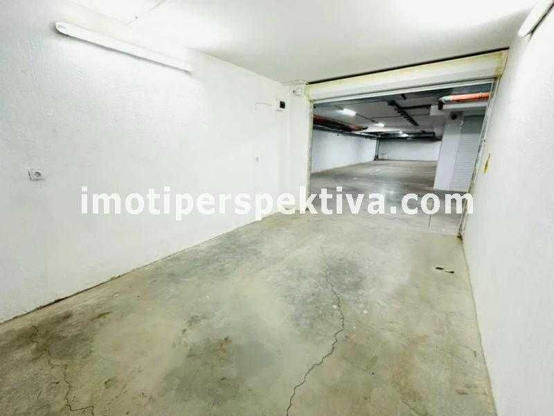Продава се Гараж / Паркомясто в Пловдив, Кючук Париж - 18 кв.м за 1500 €/кв.м - Снимка #1