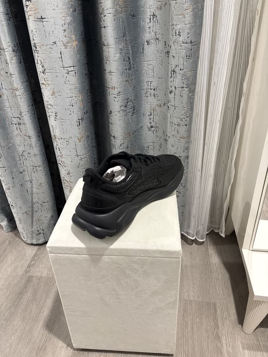 Vand adidasi hugo boss noi nepurtați nr 41