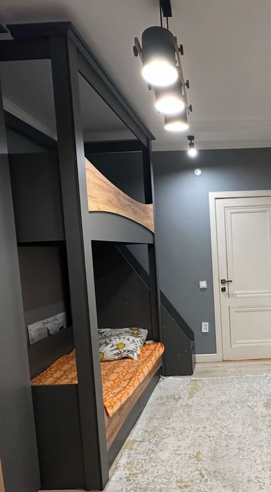 Кровать двухярусная , почти новая