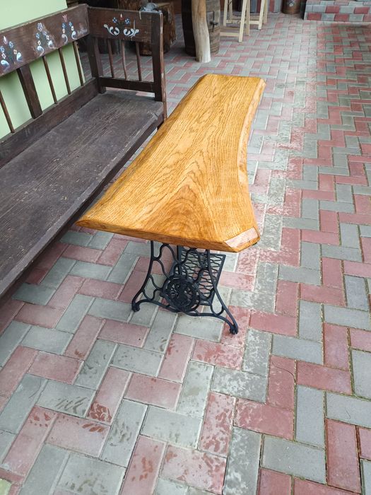 Masa de toaleta , lavoar baie , birou  din mașină de cusut