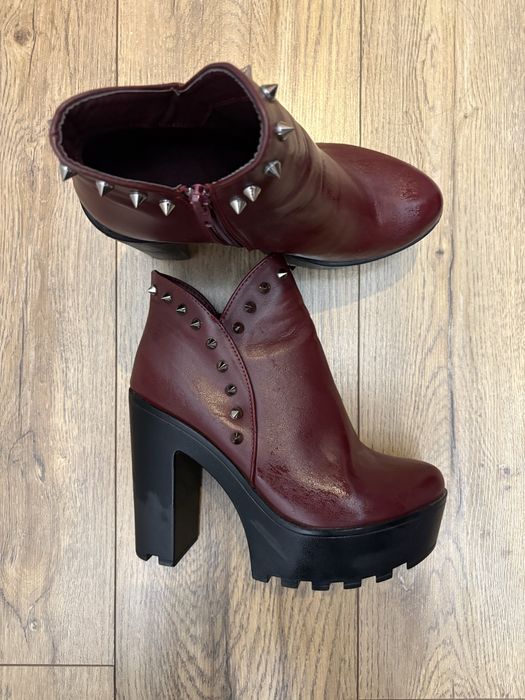 Дамски боти 38н, на платформа ток 11см и дамски обувки 38н