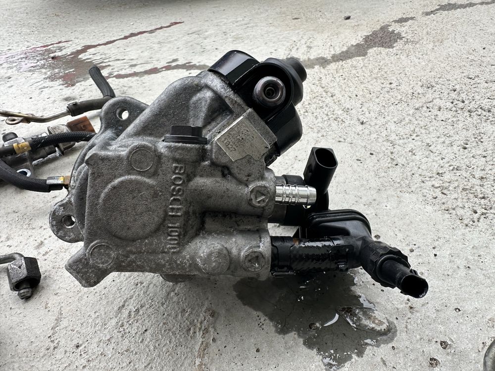ГНП дюзи VAG 2.0TDI CR VW AUDI комън рейл горивна система помпа
