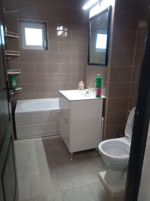 vand Apartament cu 2 Camere situat în santimbru fabrica