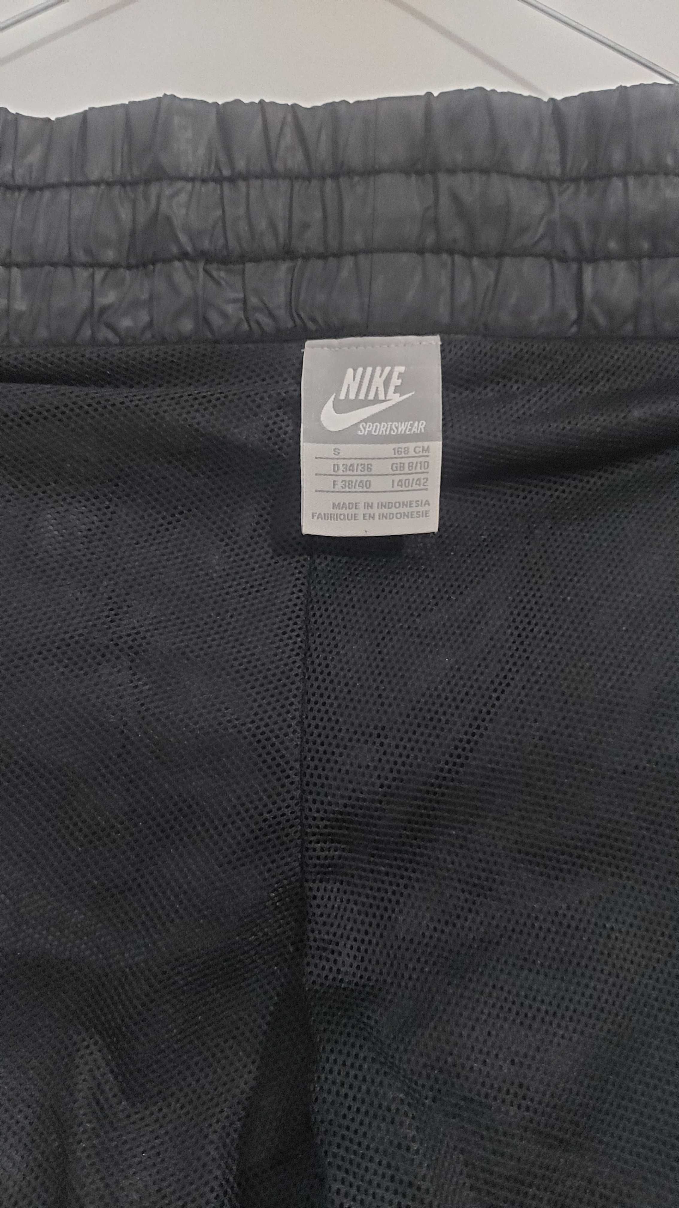 Pantaloni dama Nike noi