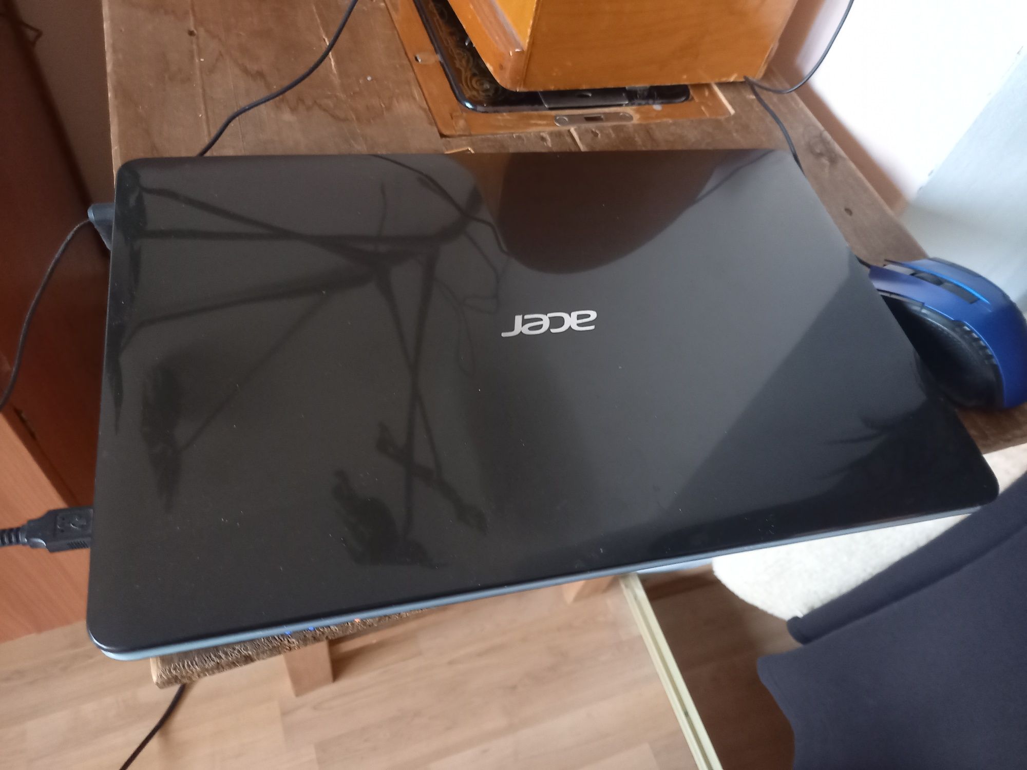 Лаптоп Acer c Windows 10 Pro