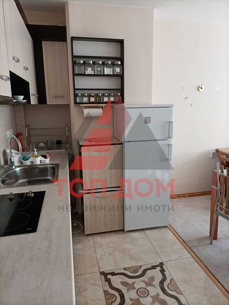 Дава се под наем Двустаен апартамент в Варна, Базар Левски - 60 кв.м за 510 € - Снимка #2