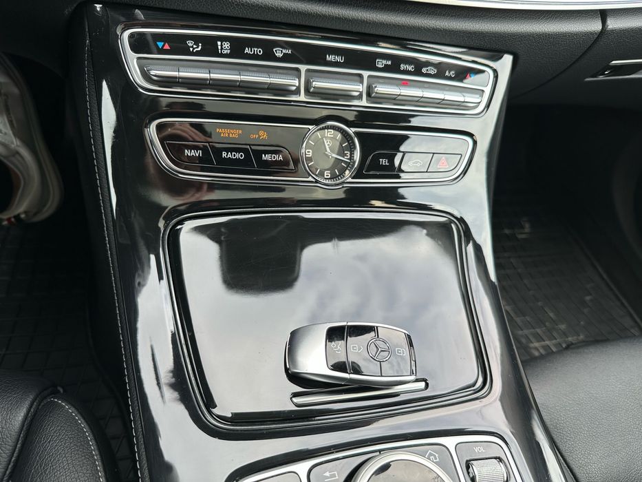Mercedes advangard E 220 /2018