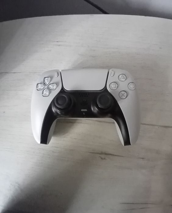 Джойстик за PlayStation 5