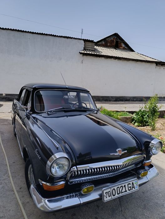 Volga gaz-21 sotiladi