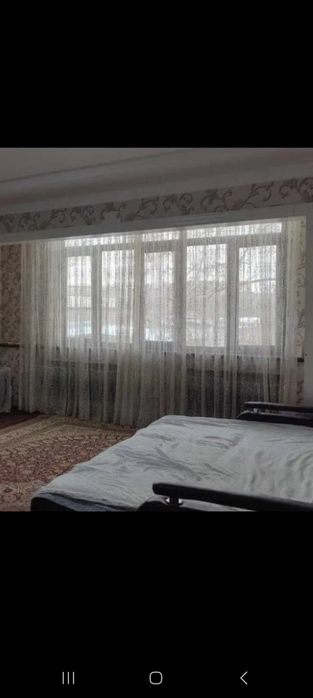 Almashtiraman 4 etajdaki 3 xonali kvartiramni 1 etajdagiga