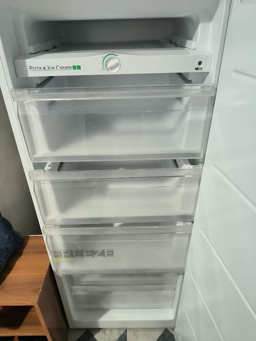 Морозильник Midea