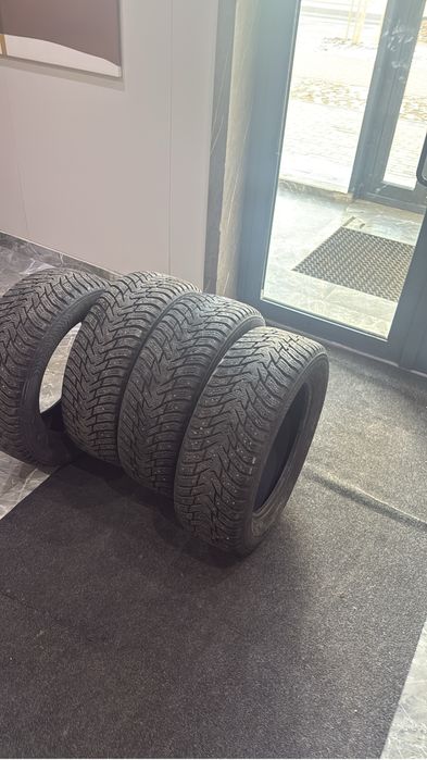 Шипованные шины комплект 17/225/60