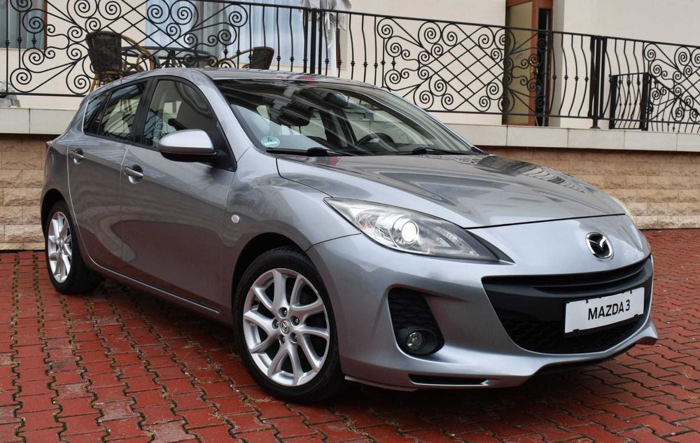 Mazda 3 motor clasic 1.6 benzina an 2012
