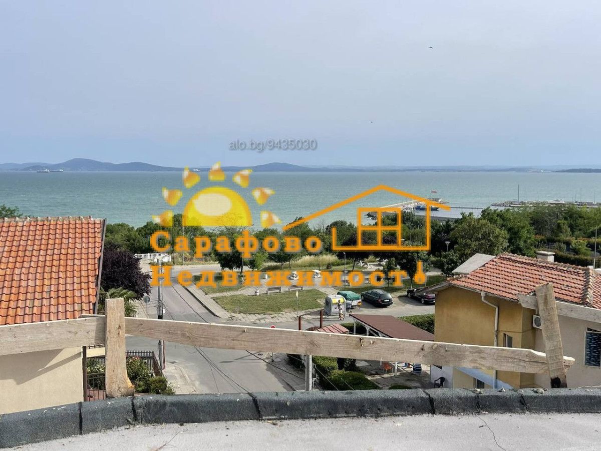 Продажба 3-стаен гр. Бургас - Сарафово 149m²