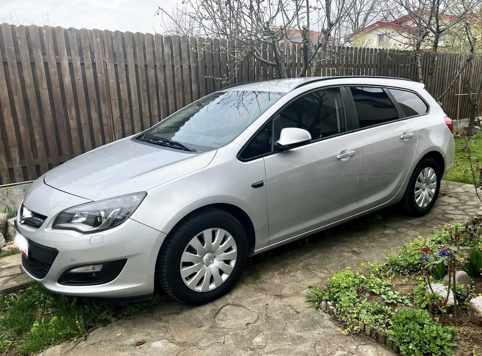 Opel Astra J Sport Tourer, diesel, cutie automata