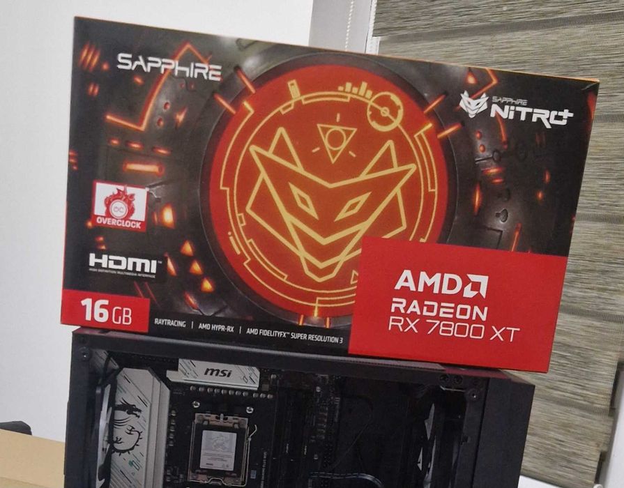 Placa video Amd Nitro plus  RX 7800 XT 16 gb 256 bits