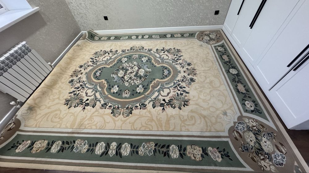 Срочно продается ковер 3*4 натуральная шерсть