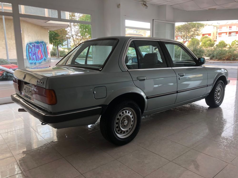 BMW E30 320i ursulet 107.000 km TOP