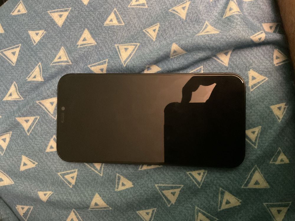 vand iphone 12 urgent!!!