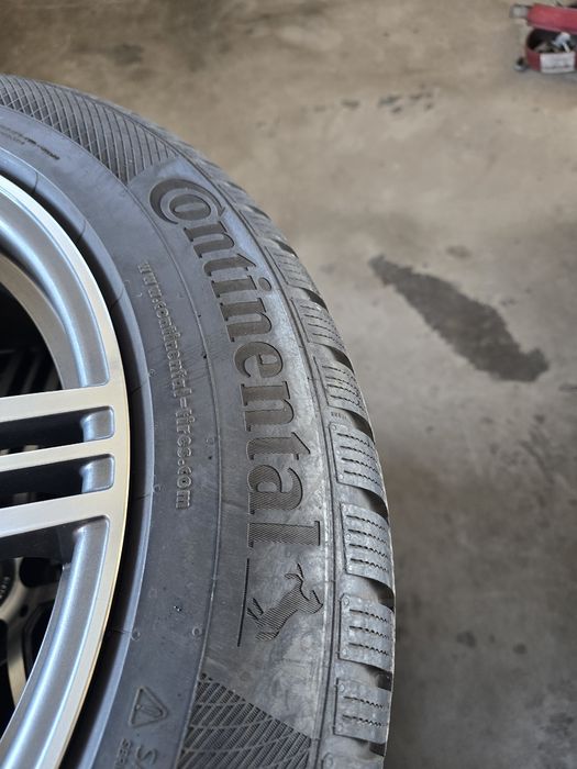 4 Броя 235/55/18 Continental 2x8,5mm 2x7,2mm