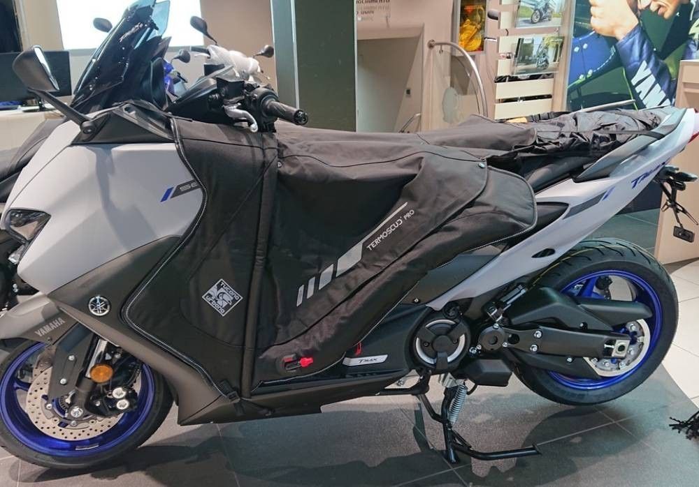 Tucano urbano yamaha t max