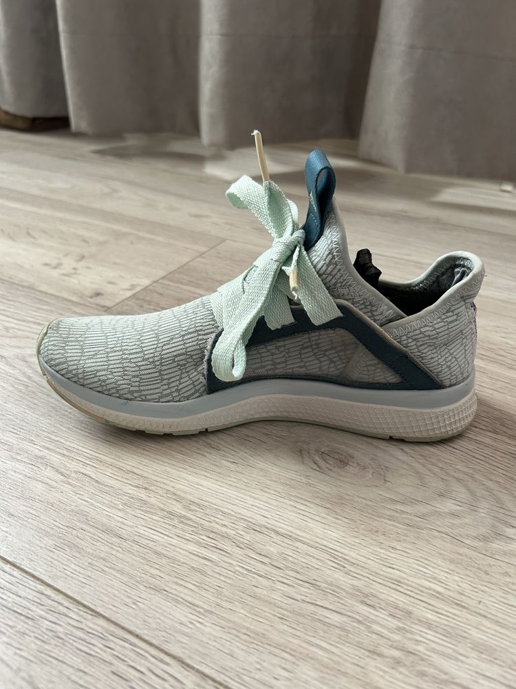 Дамски маратонки Adidas Edge lux