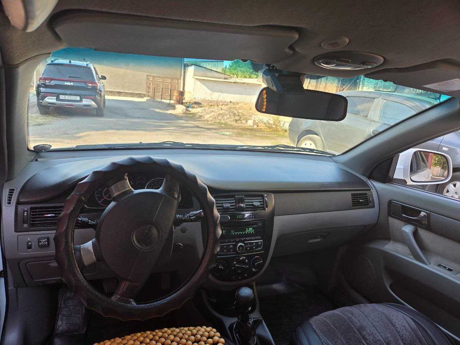 Срочно продаю автомашину