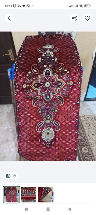 Покрывало на диван по типу ковра