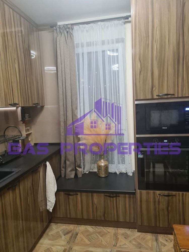 Дава се под наем Тристаен апартамент в София, Света Троица - 85 кв.м за 900 € - Снимка #3