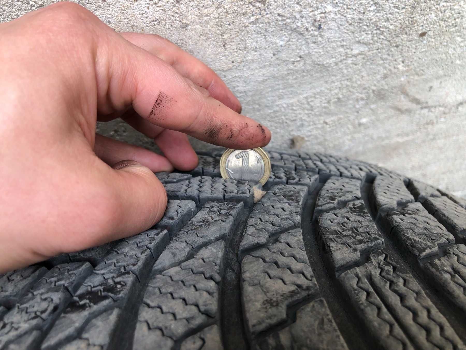 4 бр. зимни гуми 225х50х17 - 2 бр Firestone 2522 + 2 бр Hankook 3620