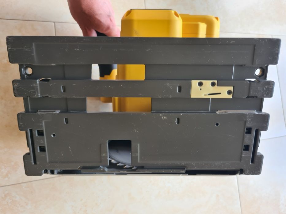 Dewalt DCS 520NT- circular de mana cu plonjare