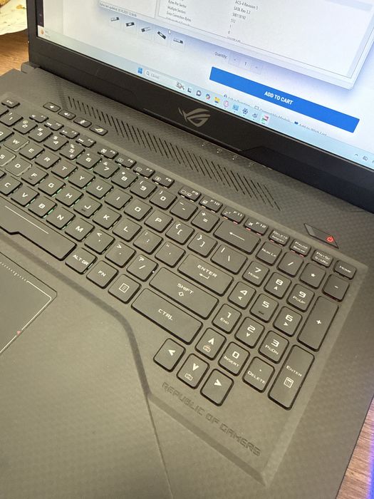 Laptop ASUS ROG GL703G