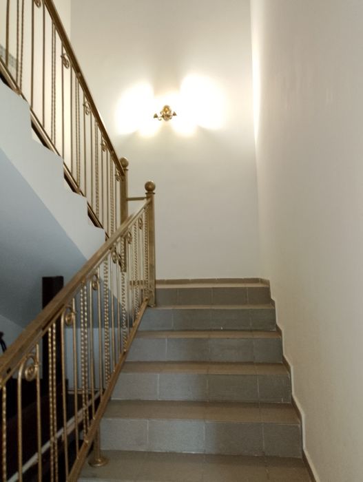 Продам действующее кафе 400 м2 в районе Зачаганска