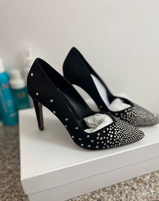 Vand: pantofi originali Karen Millen cu cristale