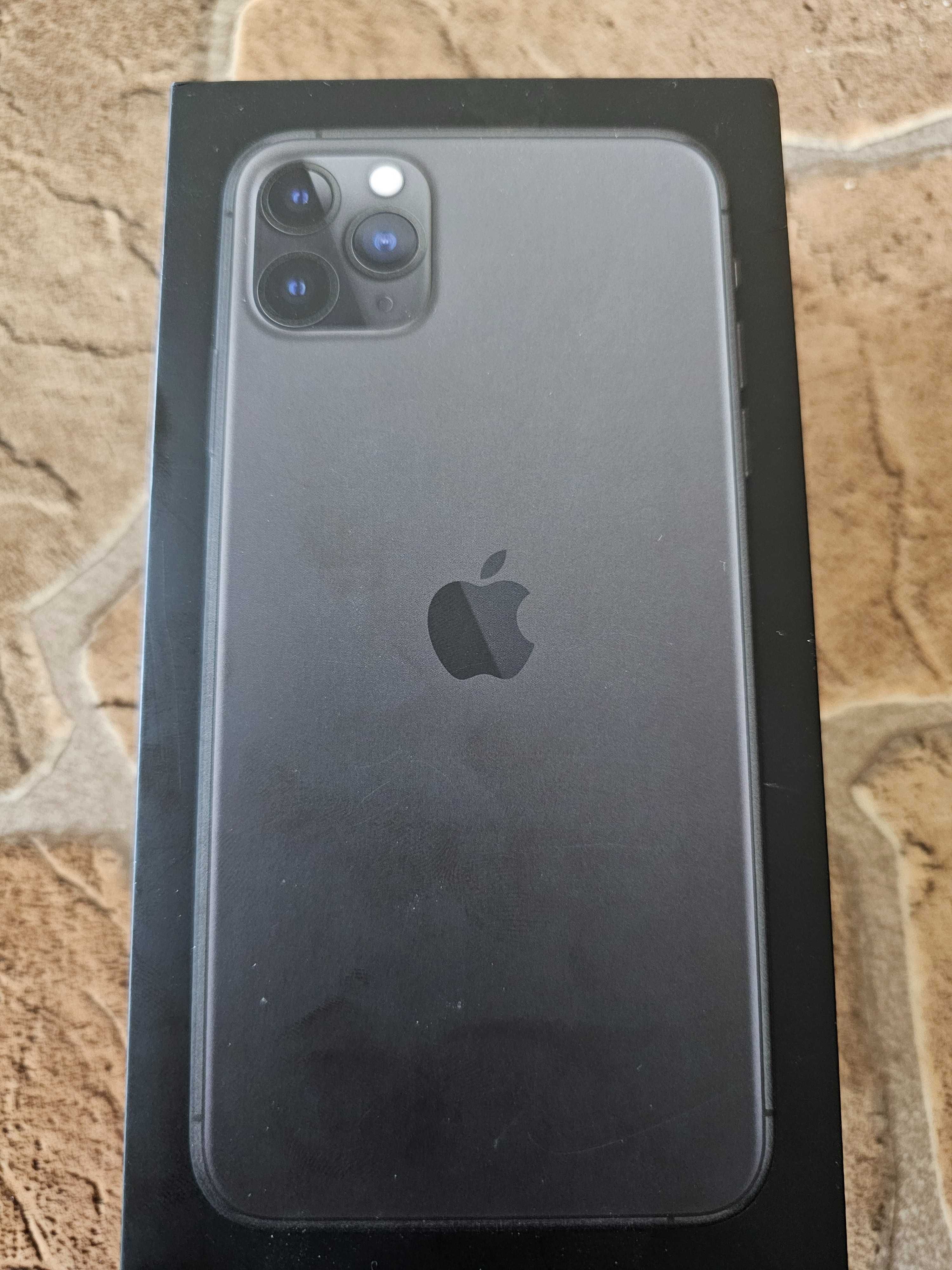 Продавам iPhone 11 ProMax 256GB в отлично състояние.