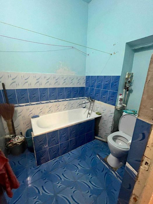 Продаётся квартира на земле массив Кушбеги с двором