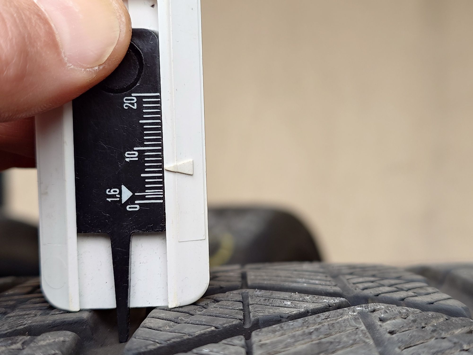 Гуми Pirelli Scorpion Winter 285/40 R21