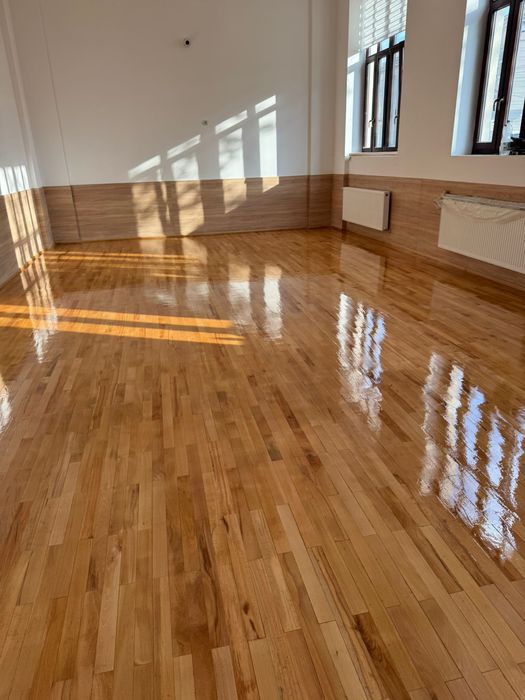 Parchet raschetare dusumea reconditionare scara renovari slefuite