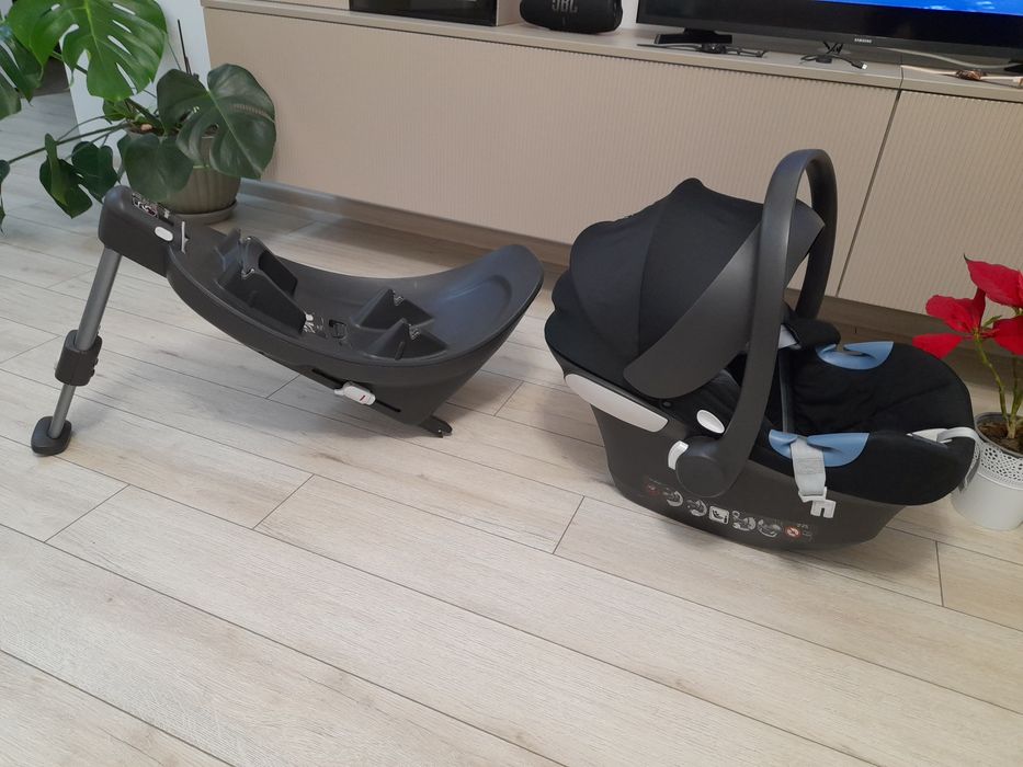 Vand Scoica Cybex Gold Aton M + Isofix