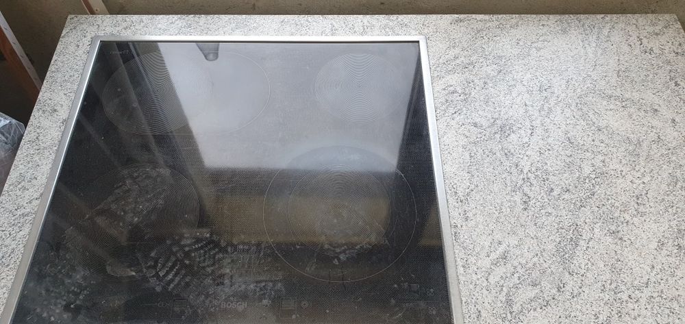 Plita cu cuptor electric, mașina de spălat vase