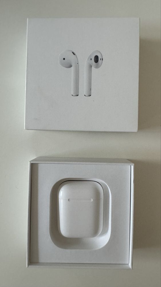Безжични слушалки Apple AirPods 2