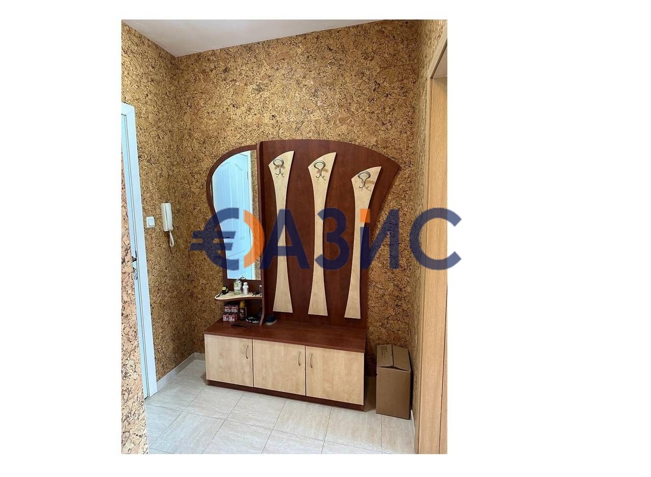 Продава се Двустаен апартамент в к.к. Слънчев бряг - 75 кв.м за 1040 €/кв.м - Снимка #9