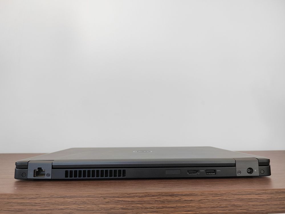 Лаптопи DELL LATITUDE 5490