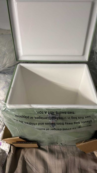 Lada frigorifica verde din fibre sintetice Be Cool Zuiver